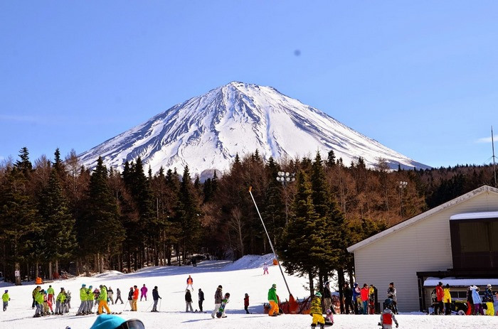 Khu trượt tuyết Fujiten Snow Resort