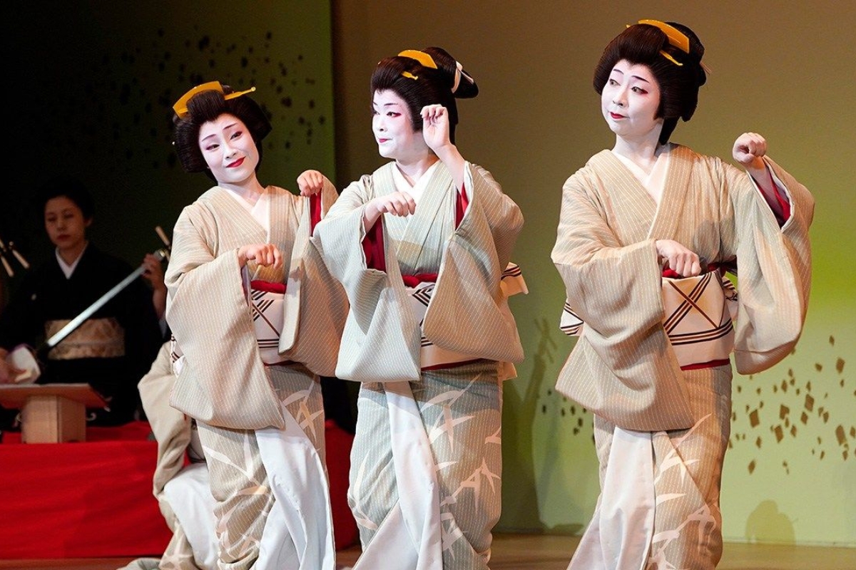 Show biểu diễn nghệ thuật Geisha