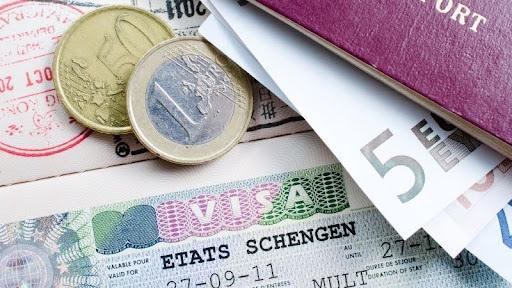 Cần hồ sơ chứng minh tài chính khi xin visa Pháp