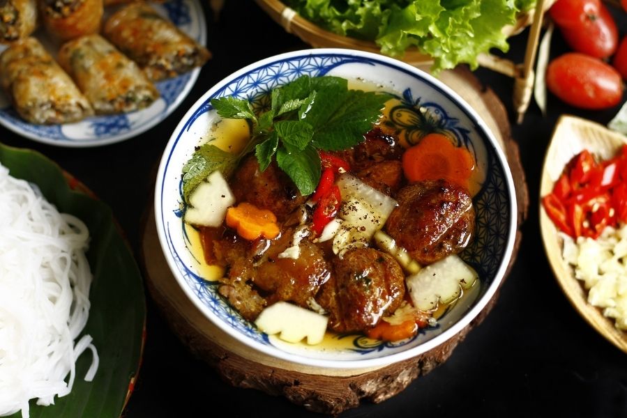 Bún chả Hà Nội là món ăn được tổng thống Mỹ Obama khen ngợi