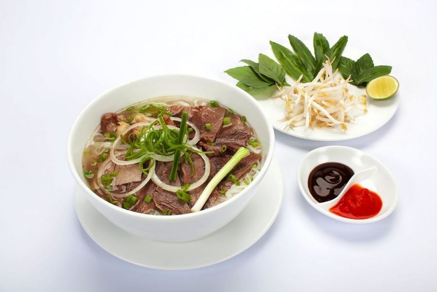 Phở bò là món ăn đặc trưng của Hà Nội