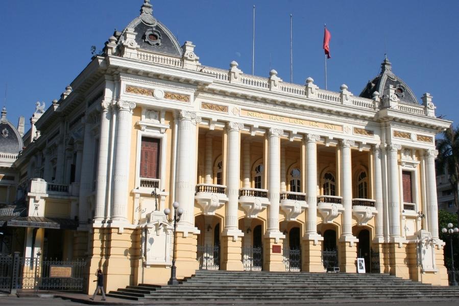 Nhà hát lớn Hà Nội nguy nga, tráng lệ