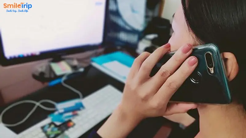 Liên hệ với công ty bảo hiểm trên hợp đồng khi gặp sự cố