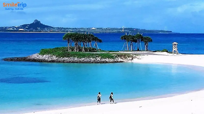 Bãi biển Emerald – Cape Manzamo