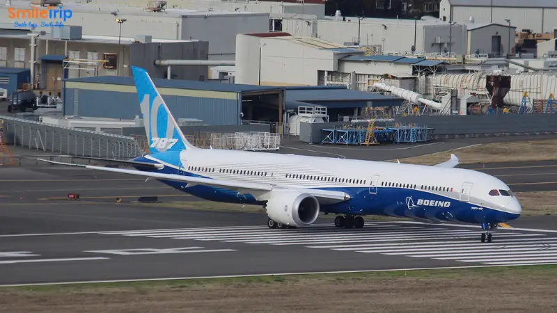 Khám phá tổng quan về máy bay Boeing 787-10 Dreamliner