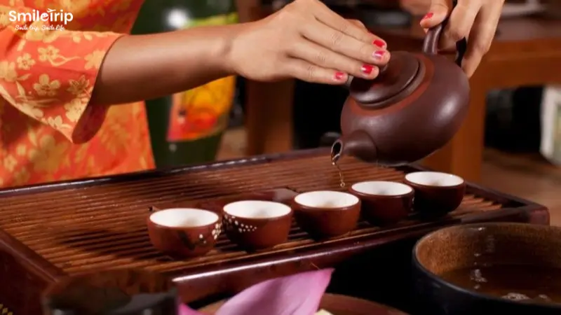 Uống trà đạo theo nghi thức truyền thống