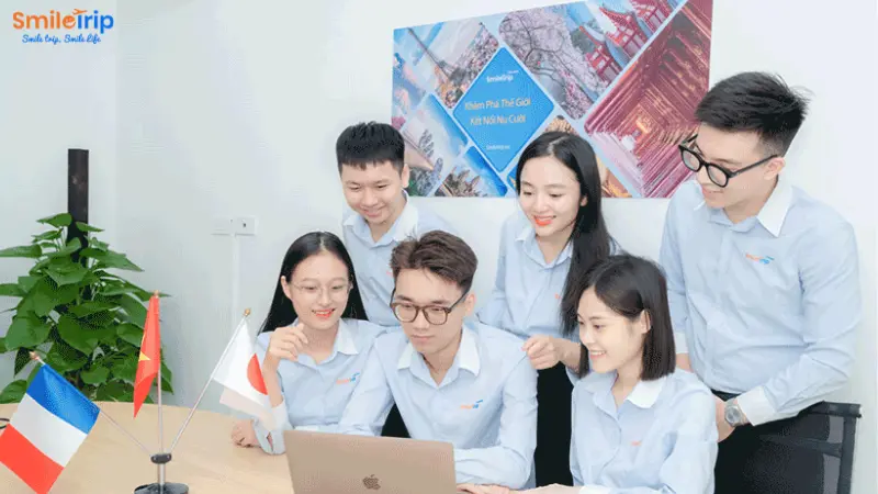 Đội ngũ chuyên viên của SmileTrip hỗ trợ nhiệt tình