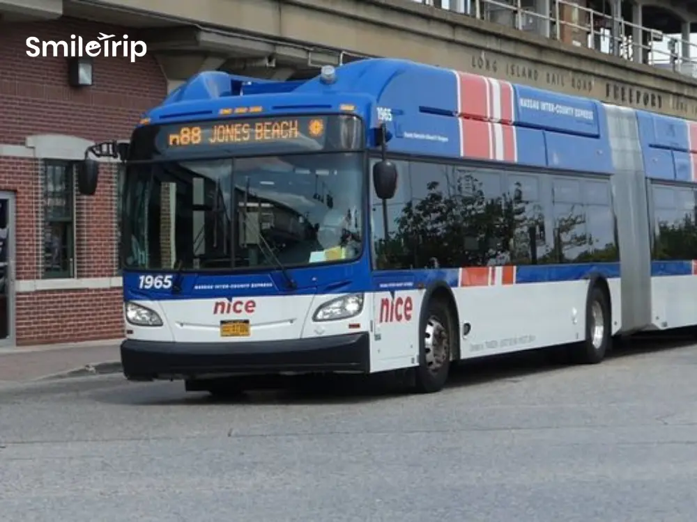 Cách di chuyển từ Sân bay quốc tế Nice Côte d'Azur vào trung tâm của thành phố