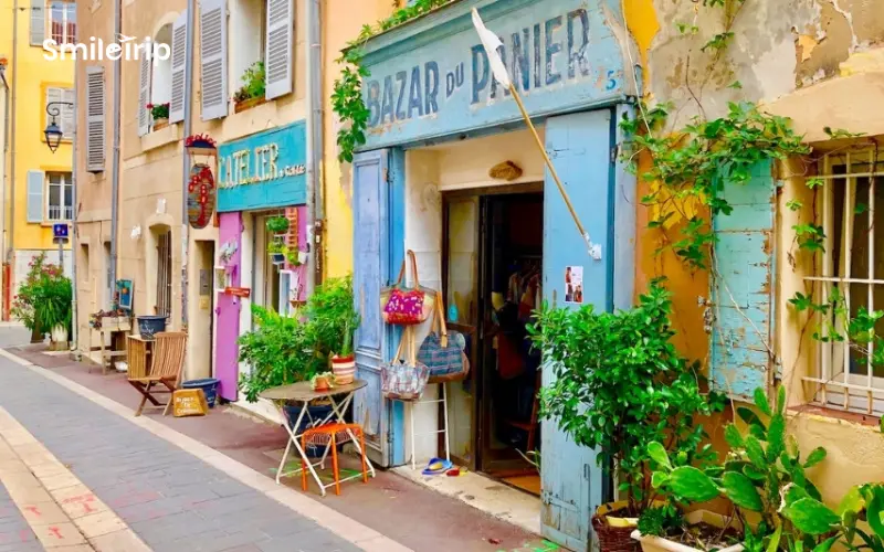 Khu phố cổ Le Panier